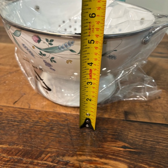 Pfaltzgraff April Flowers Enamel Colander Strainer - Picture 11 of 11